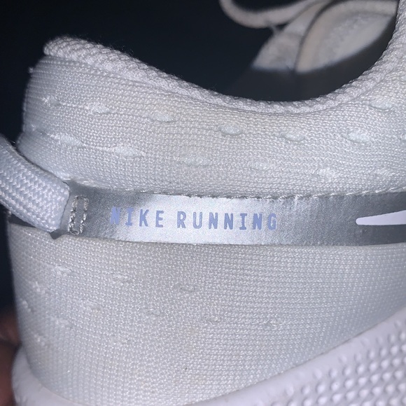 ⭐️WOMEN NIKE JOYRIDE RUNNERS SHOES ⭐️ - Picture 14 of 16